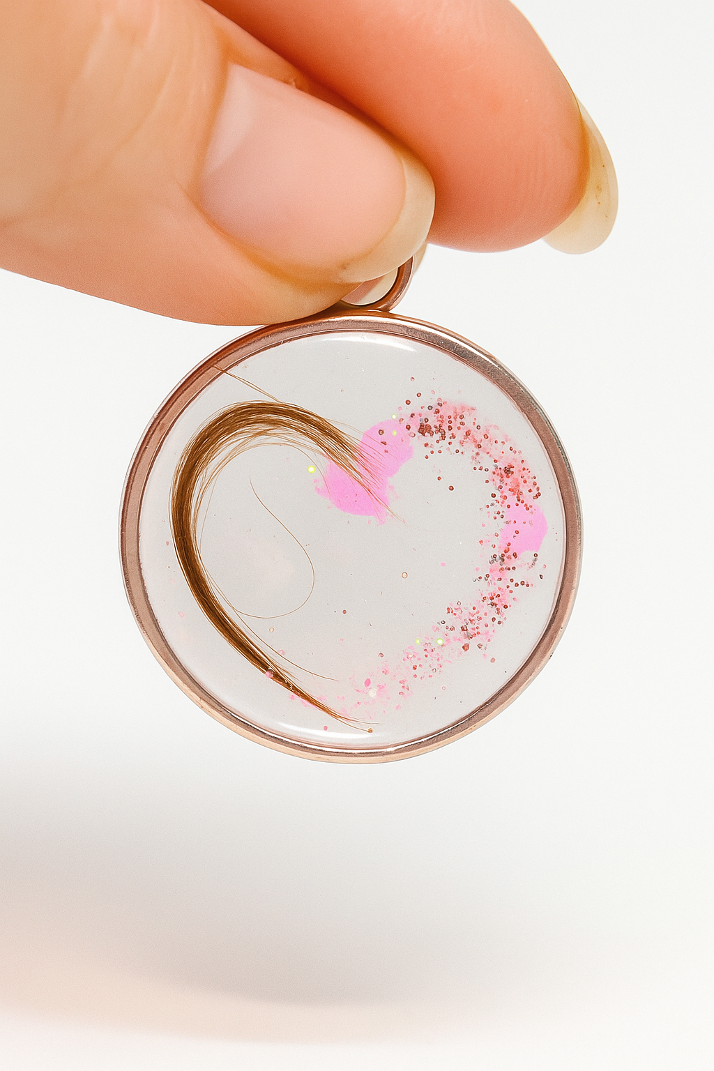 Pendentif Résine Précieuse – Mèche & Paillettes Roses